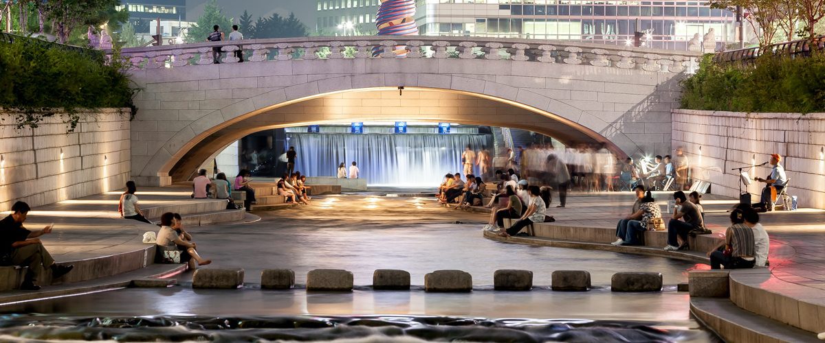 how to walk Cheonggyecheon like a local scenic stream view